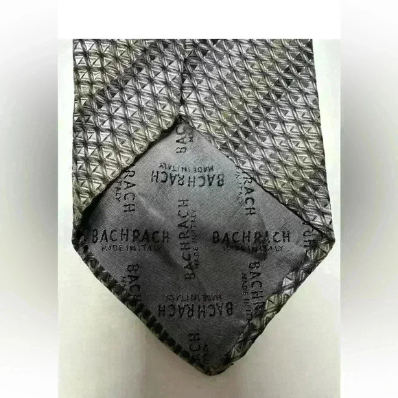 Attractive Bachrach tie, Made in Italy, 100% silk, Black/Tan/Khaki - Picture 6 of 6